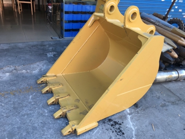 PC200 1方挖鬭(dou)