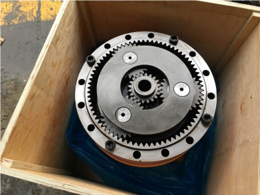 CAT320C迴(hui)轉(zhuan)牙(ya)箱