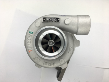 PC200-5進口增(zeng)壓(ya)器(qi)