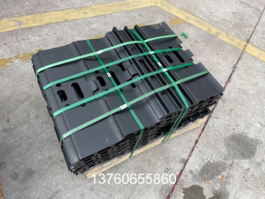 PC200-5 挖掘(jue)機(ji)鏈闆