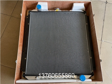 EX120-5挖掘(jue)機水(shui)箱(xiang)