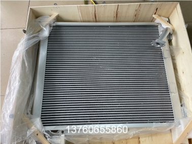 PC200-6液壓油(you)散熱器